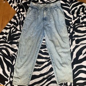 ~ vintage acid washed mom cropped jeans ~